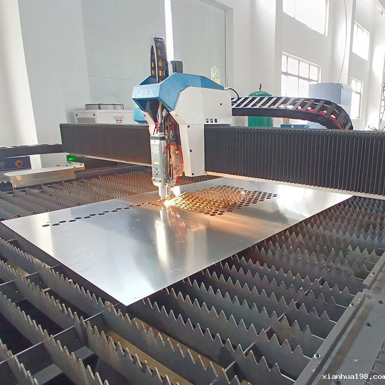 激光切割加工-2.jpg